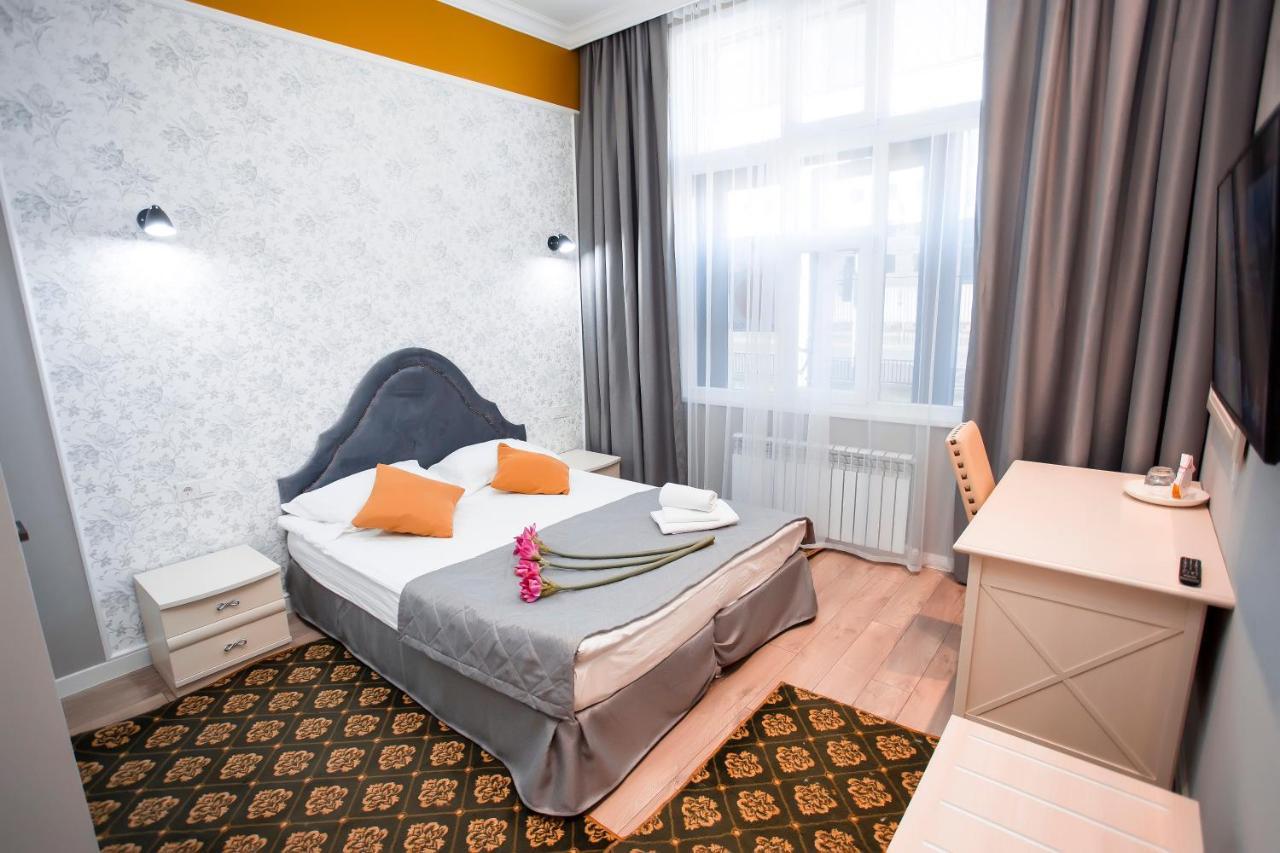 Arena Hotel Astana Exteriör bild