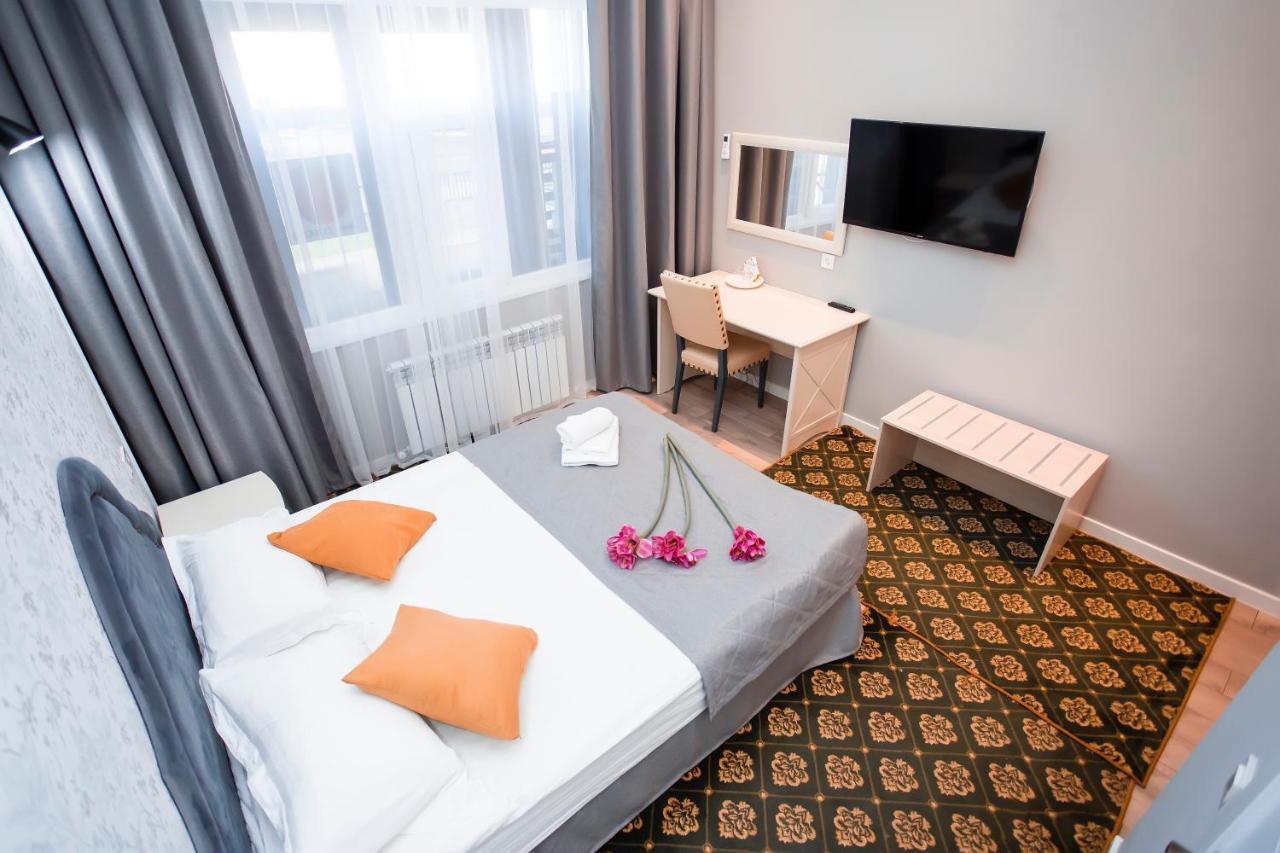 Arena Hotel Astana Exteriör bild